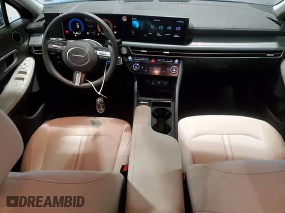 2025 Hyundai Sonata SEL z VIN KMHL64JA0SA490927, wystawiony jako Copart lot #90875485 z przebiegiem 14 167 mil mil oraz Czysty tytuł • Clean title. Historia ofert i sprzedaży dostępna na DreamBid. Obrazek 8.