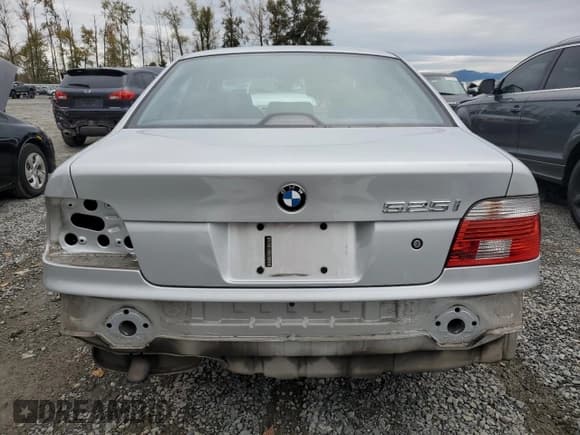 ✅ 2003 BMW 5 Series 525i • VIN: WBADT43463G033124 • Лот: 72507464. Опубликован ранее на Copart с пробегом Не указан. Бесплатный доступ к архиву аукционных продаж из США и подробный отчёт об истории автомобиля на DreamBid. Изображение 6.