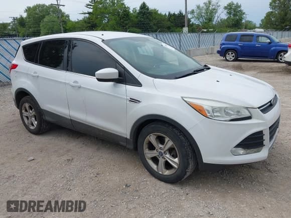 ✅ 2013 Ford Escape SE • VIN: 1FMCU9G9XDUD95244 • Lot: 42402531. Listed on IAAI with 164,844 mi. Free auction sales archive from the USA and detailed vehicle history report at DreamBid. Image 1.