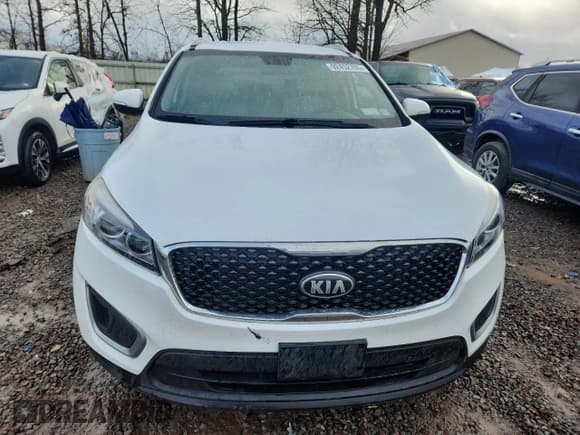 ✅ 2016 Kia Sorento LX • VIN: 5XYPGDA50GG178880 • Lot: 92452765. Listed on Copart with Not provided. Free auction sales archive from the USA and detailed vehicle history report at DreamBid. Image 5.