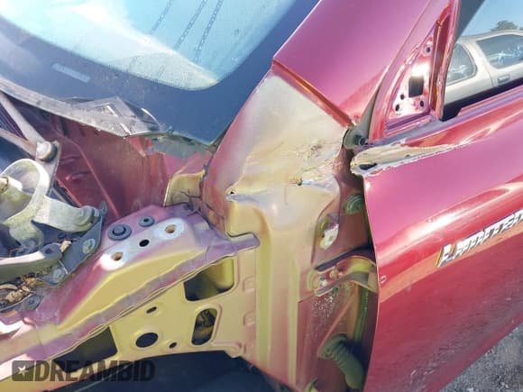 ✅ 2010 Toyota Highlander Limited • VIN: 5TDDK3EH4AS031987 • Lot: 43205861. Listed on IAAI with 206,723 mi. Free auction sales archive from the USA and detailed vehicle history report at DreamBid. Image 19.