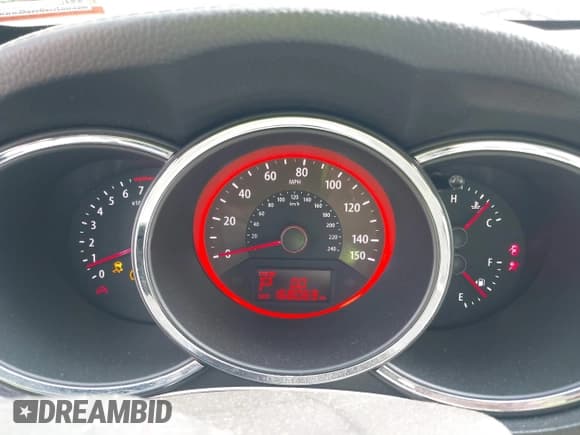 ✅ 2013 Kia Sorento SX • VIN: 5XYKWDA2XDG323728 • Lot: 41781689. Listed on IAAI with 168,069 mi. Free auction sales archive from the USA and detailed vehicle history report at DreamBid. Image 7.