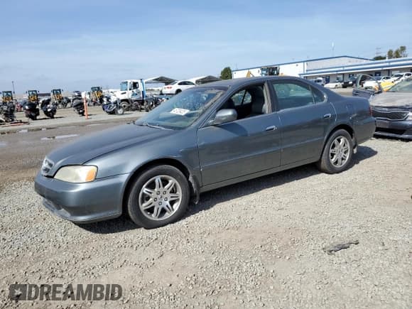✅ 2001 Acura TL • VIN: 19UUA56621A002403 • Lot: 45720425. Listed on Copart with 157,986 mi. Free auction sales archive from the USA and detailed vehicle history report at DreamBid. Image 1.