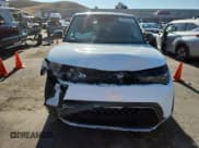 ✅ 2025 Kia Soul LX • VIN: KNDJ23AU8S7269228 • Lot: 69691085. Listed on Copart with 5,447 mi. Free auction sales archive from the USA and detailed vehicle history report at DreamBid. Image 5.