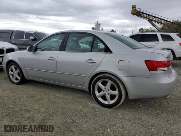 2006 Hyundai Sonata GLS with VIN 5NPEU46F56H038882, listed as a Copart auction lot 74137094 with 180,760 mi miles and Salvage title. Bid and sale history available at DreamBid. Image 2.