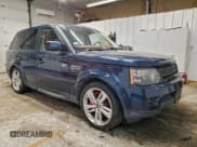 ✅ 2013 Land Rover Range Rover Sport SC • VIN: SALSH2E48DA781108 • Lot: 90080885. Wystawiony na Copart z przebiegiem 152 114 mil. Bezpłatny archiwum sprzedaży aukcyjnych z USA i szczegółowy raport historii pojazdu na DreamBid. Zdjęcie 4.