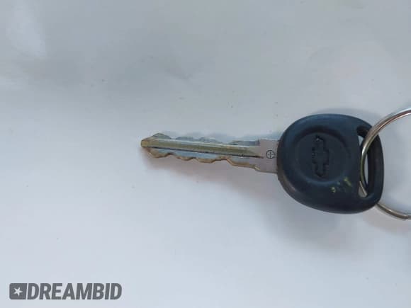 ✅ 2008 Chevrolet Silverado 2500HD 1LT • VIN: 1GCHK29K98E181238 • Lot: 41468155. Wystawiony na IAAI z przebiegiem 218 406 mil. Bezpłatny archiwum sprzedaży aukcyjnych z USA i szczegółowy raport historii pojazdu na DreamBid. Zdjęcie 11.