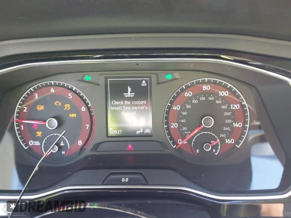 ✅ 2020 Volkswagen Jetta S • VIN: 3VWCB7BU3LM056643 • Lot: 43582154. Wystawiony na IAAI z przebiegiem 50 927 mil. Bezpłatny archiwum sprzedaży aukcyjnych z USA i szczegółowy raport historii pojazdu na DreamBid. Zdjęcie 7.