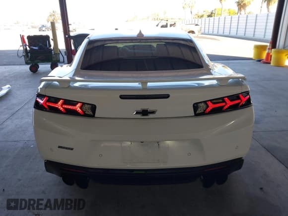 ✅ 2018 Chevrolet Camaro 2SS • VIN: 1G1FH1R79J0146058 • Лот: 43464339. Опубликован ранее на IAAI с пробегом 89 728 миль. Бесплатный доступ к архиву аукционных продаж из США и подробный отчёт об истории автомобиля на DreamBid. Изображение 17.