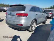 ✅ 2017 Kia Sorento LX • VIN: 5XYPG4A39HG272840 • Лот: 43432407. Опубликован ранее на IAAI с пробегом 93 384 миль. Бесплатный доступ к архиву аукционных продаж из США и подробный отчёт об истории автомобиля на DreamBid. Изображение 4.