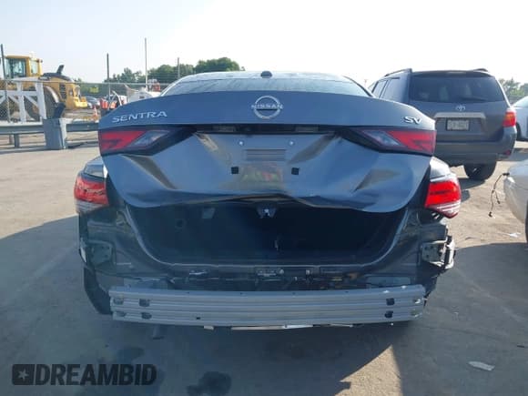 ✅ 2024 Nissan Sentra SV • VIN: 3N1AB8CV6RY326105 • Lot: 42436025. Listed on IAAI with 6,350 mi. Free auction sales archive from the USA and detailed vehicle history report at DreamBid. Image 17.