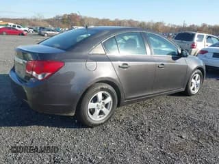 ✅ 2015 Chevrolet Cruze LT • VIN: 1G1PC5SB4F7105845 • Лот: 43600745. Опубликован ранее на IAAI с пробегом 110 653 миль. Бесплатный доступ к архиву аукционных продаж из США и подробный отчёт об истории автомобиля на DreamBid. Изображение 4.