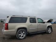 ✅ 2007 Chevrolet Suburban LTZ • VIN: 1GNFK16307J212002 • Lot: 90909825. Listed on Copart with 204,818 mi. Free auction sales archive from the USA and detailed vehicle history report at DreamBid. Image 3.