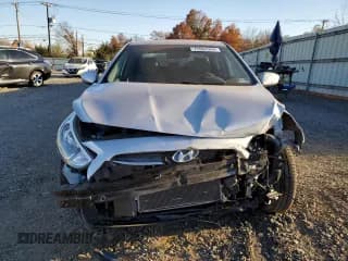 ✅ 2017 Hyundai Accent Value Edition • VIN: KMHCT4AE2HU346220 • Лот: 77084994. Опубликован ранее на Copart с пробегом 24 952 миль. Бесплатный доступ к архиву аукционных продаж из США и подробный отчёт об истории автомобиля на DreamBid. Изображение 5.