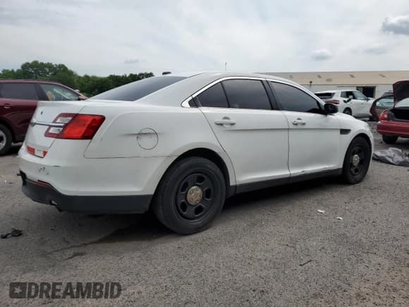 ✅ 2014 Ford Police Interceptor • VIN: 1FAHP2L85EG135121 • Lot: 63996045. Wystawiony na Copart z przebiegiem Nie podano. Bezpłatny archiwum sprzedaży aukcyjnych z USA i szczegółowy raport historii pojazdu na DreamBid. Zdjęcie 3.