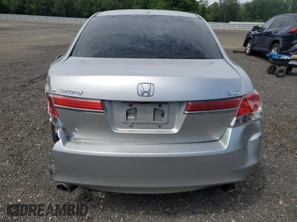 ✅ 2011 Honda Accord EX-L • VIN: 1HGCP3F86BA012529 • Lot: 57605635. Listed on Copart with 176,186 mi. Free auction sales archive from the USA and detailed vehicle history report at DreamBid. Image 6.