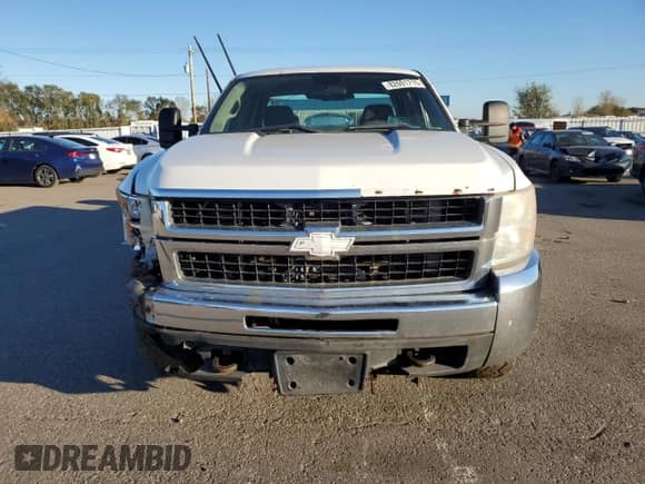 2008 Chevrolet Silverado 2500HD LTZ with VIN 1GCHK29688E161551, listed as a Copart auction lot 82691715 with 283,359 mi miles and Salvage title. Bid and sale history available at DreamBid. Image 5.