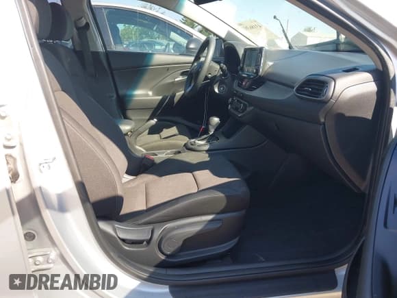 ✅ 2019 Hyundai Elantra • VIN: KMHH35LE3KU102124 • Лот: 43186393. Опубликован ранее на IAAI с пробегом 47 154 миль. Бесплатный доступ к архиву аукционных продаж из США и подробный отчёт об истории автомобиля на DreamBid. Изображение 5.
