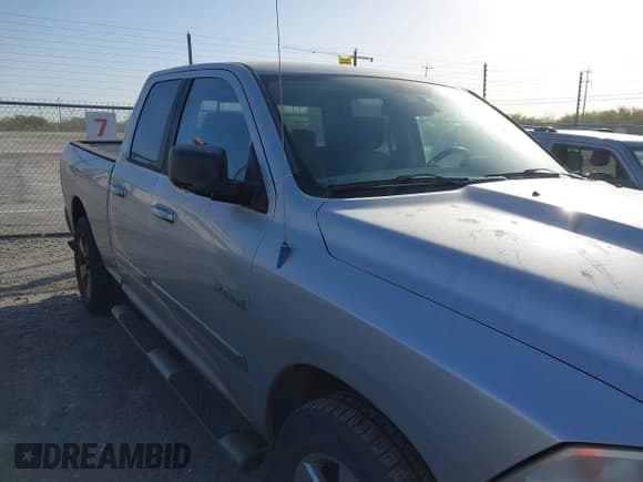 ✅ 2009 Dodge 1500 SLT • VIN: 1D3HB18P69S767526 • Lot: 41812540. Wystawiony na IAAI z przebiegiem 271 136 mil. Bezpłatny archiwum sprzedaży aukcyjnych z USA i szczegółowy raport historii pojazdu na DreamBid. Zdjęcie 21.