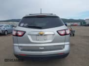 ✅ 2015 Chevrolet Traverse LT • VIN: 1GNKVHKDXFJ317562 • Lot: 43511947. Wystawiony na IAAI z przebiegiem 146 270 mil. Bezpłatny archiwum sprzedaży aukcyjnych z USA i szczegółowy raport historii pojazdu na DreamBid. Zdjęcie 17.