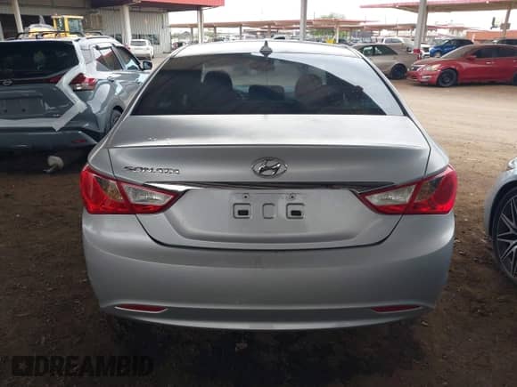 2013 Hyundai Sonata GLS с VIN 5NPEB4AC9DH731647, выставлен на аукционе IAAI как лот 43401285 с пробегом 119 476 миль миль и . История ставок и продаж доступна на DreamBid. Изображение 17.