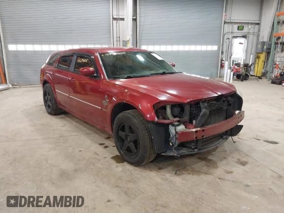 ✅ 2006 Dodge Magnum R/T • VIN: 2D4GZ57246H439329 • Lot: 41639205. Wystawiony na IAAI z przebiegiem 213 346 mil. Bezpłatny archiwum sprzedaży aukcyjnych z USA i szczegółowy raport historii pojazdu na DreamBid. Zdjęcie 1.