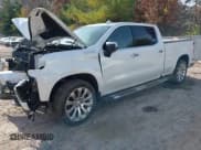 ✅ 2021 Chevrolet Silverado 1500 High Country • VIN: 1GCUYHET0MZ353142 • Lot: 40707765. Wystawiony na IAAI z przebiegiem 20 765 mil. Bezpłatny archiwum sprzedaży aukcyjnych z USA i szczegółowy raport historii pojazdu na DreamBid. Zdjęcie 2.