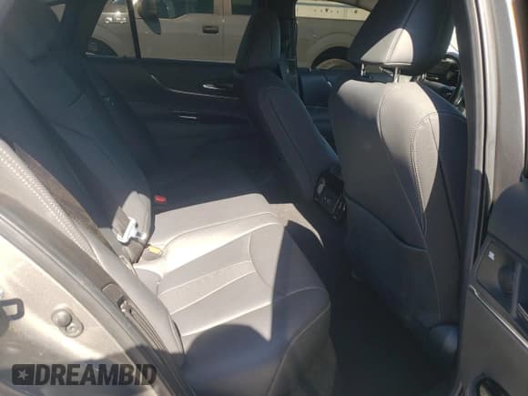 ✅ 2022 Toyota Mirai XLE • VIN: JTDAAAAA9NA006105 • Lot: 71885315. Wystawiony na Copart z przebiegiem 25 069 mil. Bezpłatny archiwum sprzedaży aukcyjnych z USA i szczegółowy raport historii pojazdu na DreamBid. Zdjęcie 10.