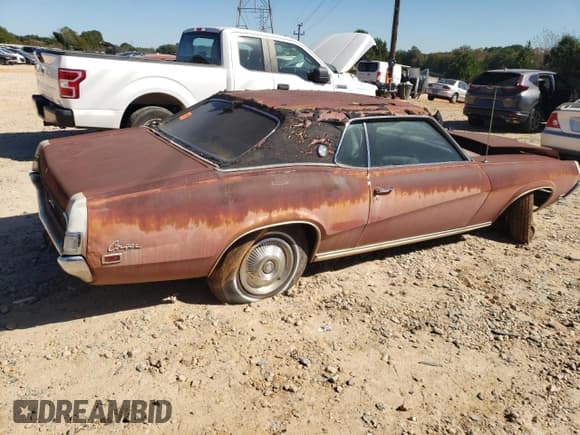 ✅ 1969 Mercury Cougar • VIN: 9R93H505711 • Lot: 74966324. Wystawiony na Copart z przebiegiem 2 497 mil. Bezpłatny archiwum sprzedaży aukcyjnych z USA i szczegółowy raport historii pojazdu na DreamBid. Zdjęcie 3.