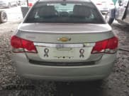 ✅ 2016 Chevrolet Cruze LS • VIN: 1G1PC5SH6G7157628 • Lot: 43152904. Listed on IAAI with 122,661 mi. Free auction sales archive from the USA and detailed vehicle history report at DreamBid. Image 16.