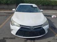 ✅ 2015 Toyota Camry XLE • VIN: 4T1BF1FK5FU908639 • Lot: 43681400. Listed on IAAI with 132,178 mi. Free auction sales archive from the USA and detailed vehicle history report at DreamBid. Image 12.