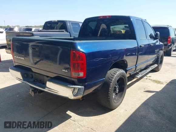 ✅ 2003 Dodge 1500 ST • VIN: 1D7HA18N93S147339 • Lot: 43419001. Wystawiony na IAAI z przebiegiem 169 012 mil. Bezpłatny archiwum sprzedaży aukcyjnych z USA i szczegółowy raport historii pojazdu na DreamBid. Zdjęcie 4.