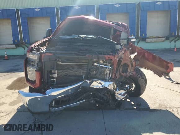 ✅ 2022 Chevrolet Silverado 2500HD LTZ • VIN: 1GC4YPEY5NF326186 • Lot: 82593695. Wystawiony na Copart z przebiegiem 40 767 mil. Bezpłatny archiwum sprzedaży aukcyjnych z USA i szczegółowy raport historii pojazdu na DreamBid. Zdjęcie 5.