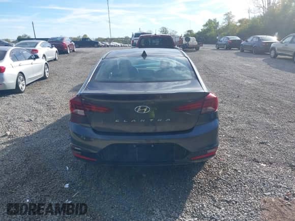 2020 Hyundai Elantra SEL z VIN 5NPD84LF3LH551595, wystawiony jako IAAI lot #43478615 z przebiegiem 105 229 mil mil oraz . Historia ofert i sprzedaży dostępna na DreamBid. Obrazek 17.