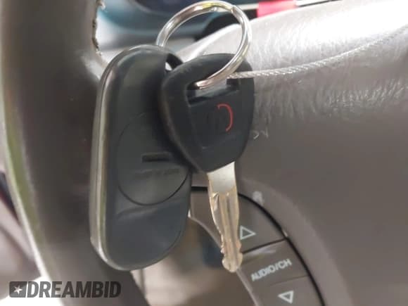 ✅ 2000 Acura RL • VIN: JH4KA9655YC001375 • Lot: 43547134. Wystawiony na IAAI z przebiegiem 204 343 mil. Bezpłatny archiwum sprzedaży aukcyjnych z USA i szczegółowy raport historii pojazdu na DreamBid. Zdjęcie 11.