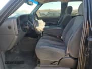 ✅ 2003 Chevrolet Silverado 1500 LS • VIN: 1GCEK19T53E349696 • Лот: 79434154. Опубликован ранее на Copart с пробегом 225 034 миль. Бесплатный доступ к архиву аукционных продаж из США и подробный отчёт об истории автомобиля на DreamBid. Изображение 7.