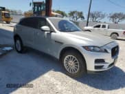 ✅ 2017 Jaguar F-Pace 35t • VIN: SADCS2BV5HA098447 • Lot: 50131205. Wystawiony na Copart z przebiegiem 80 205 mil. Bezpłatny archiwum sprzedaży aukcyjnych z USA i szczegółowy raport historii pojazdu na DreamBid. Zdjęcie 4.