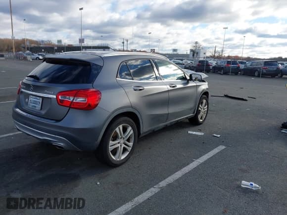 ✅ 2016 Mercedes-Benz GLA 250 • VIN: WDCTG4GB5GJ193140 • Lot: 43672862. Wystawiony na IAAI z przebiegiem 53 622 mil. Bezpłatny archiwum sprzedaży aukcyjnych z USA i szczegółowy raport historii pojazdu na DreamBid. Zdjęcie 4.