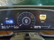 ✅ 2024 Cadillac Escalade 4WD Sport Platinum • VIN: 1GYS4GKL2RR325586 • Лот: 96287215. Опубликован ранее на Copart с пробегом 26 175 миль. Бесплатный доступ к архиву аукционных продаж из США и подробный отчёт об истории автомобиля на DreamBid. Изображение 9.