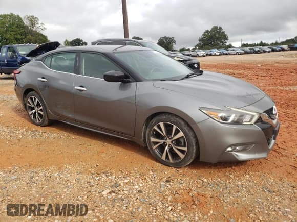 ✅ 2017 Nissan Maxima SR • VIN: 1N4AA6AP7HC433346 • Lot: 70000424. Wystawiony na Copart z przebiegiem 68 764 mil. Bezpłatny archiwum sprzedaży aukcyjnych z USA i szczegółowy raport historii pojazdu na DreamBid. Zdjęcie 4.