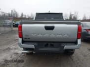 ✅ 2024 Toyota Tacoma TRD Sport • VIN: 3TMLB5JN5RM083921 • Lot: 43628715. Listed on IAAI with 18,380 mi. Free auction sales archive from the USA and detailed vehicle history report at DreamBid. Image 17.