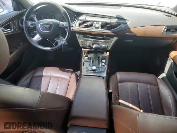 ✅ 2014 Audi A7 Prestige • VIN: WAU2GAFC4EN025454 • Lot: 85315595. Listed on Copart with 115,229 mi. Free auction sales archive from the USA and detailed vehicle history report at DreamBid. Image 8.