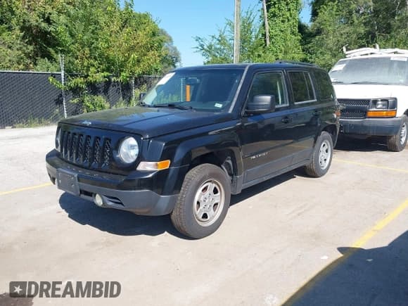 ✅ 2017 Jeep Patriot 75th Anniversary • VIN: 1C4NJPBB0HD102106 • Лот: 43091539. Опубликован ранее на IAAI с пробегом 253 797 миль. Бесплатный доступ к архиву аукционных продаж из США и подробный отчёт об истории автомобиля на DreamBid. Изображение 2.