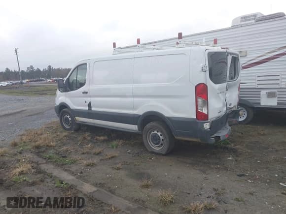 ✅ 2015 Ford Transit • VIN: 1FTNR1ZG8FKA78492 • Лот: 43676356. Опубликован ранее на IAAI с пробегом 199 542 миль. Бесплатный доступ к архиву аукционных продаж из США и подробный отчёт об истории автомобиля на DreamBid. Изображение 3.