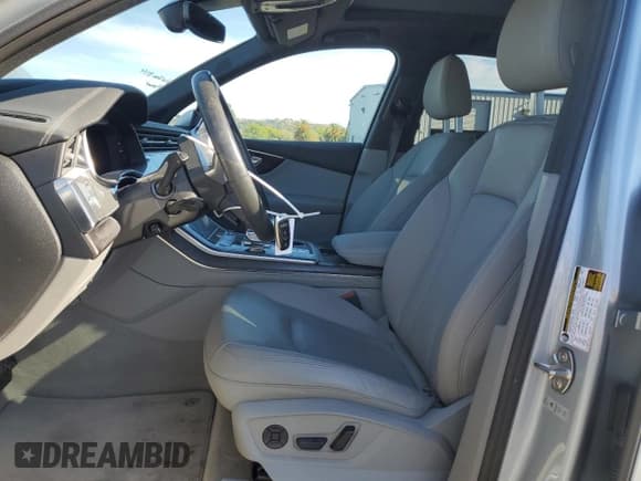 ✅ 2023 Audi Q7 Prestige • VIN: WA1VXBF7XPD010761 • Лот: 81337185. Опубликован ранее на Copart с пробегом 29 640 миль. Бесплатный доступ к архиву аукционных продаж из США и подробный отчёт об истории автомобиля на DreamBid. Изображение 7.