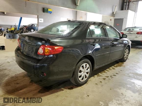 ✅ 2010 Toyota Corolla • VIN: JTDBU4EE2A9119061 • Лот: 51781085. Опубликован ранее на Copart с пробегом 290 950 миль. Бесплатный доступ к архиву аукционных продаж из США и подробный отчёт об истории автомобиля на DreamBid. Изображение 5.