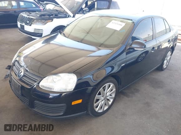 ✅ 2010 Volkswagen Jetta Wolfsburg Edition • VIN: 3VWRA7AJ1AM095491 • Лот: 42325588. Опубликован ранее на IAAI с пробегом 187 148 миль. Бесплатный доступ к архиву аукционных продаж из США и подробный отчёт об истории автомобиля на DreamBid. Изображение 2.