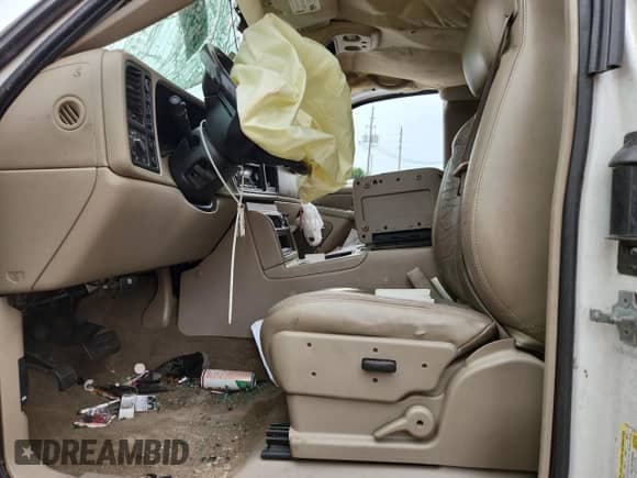 2006 Chevrolet Silverado 1500 LT2 с VIN 1GCEK19T76Z124967, выставлен на аукционе Copart как лот 63733435 с пробегом Не указан миль и Списание • Salvage title. История ставок и продаж доступна на DreamBid. Изображение 7.