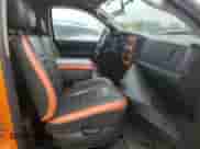 2005 Dodge 1500 SLT z VIN 1D7HA16D25J535547, wystawiony jako Copart lot #61823815 z przebiegiem Nie podano mil oraz Czysty tytuł • Clean title. Historia ofert i sprzedaży dostępna na DreamBid. Obrazek 10.