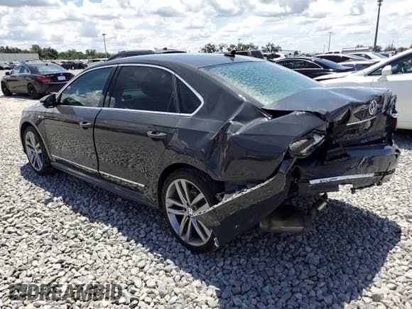 ✅ 2017 Volkswagen Passat R-Line • VIN: 1VWDT7A35HC040608 • Lot: 84032565. Listed on Copart with 166,804 mi. Free auction sales archive from the USA and detailed vehicle history report at DreamBid. Image 2.